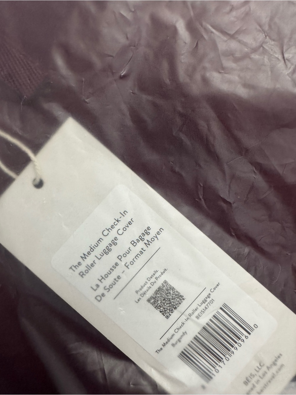 BÉIS The Medium Check-In Roller Luggage Cover in Burgundy - Picture 4 of 8